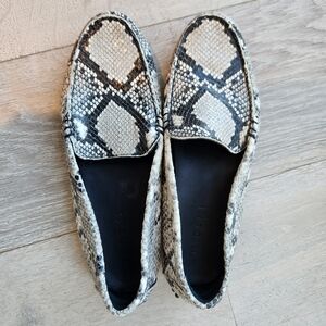 M Gemi Felize Snakeskin Moccasins